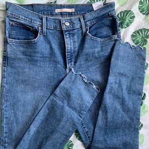 LEVIS JEANS SALEE😃‼️‼️